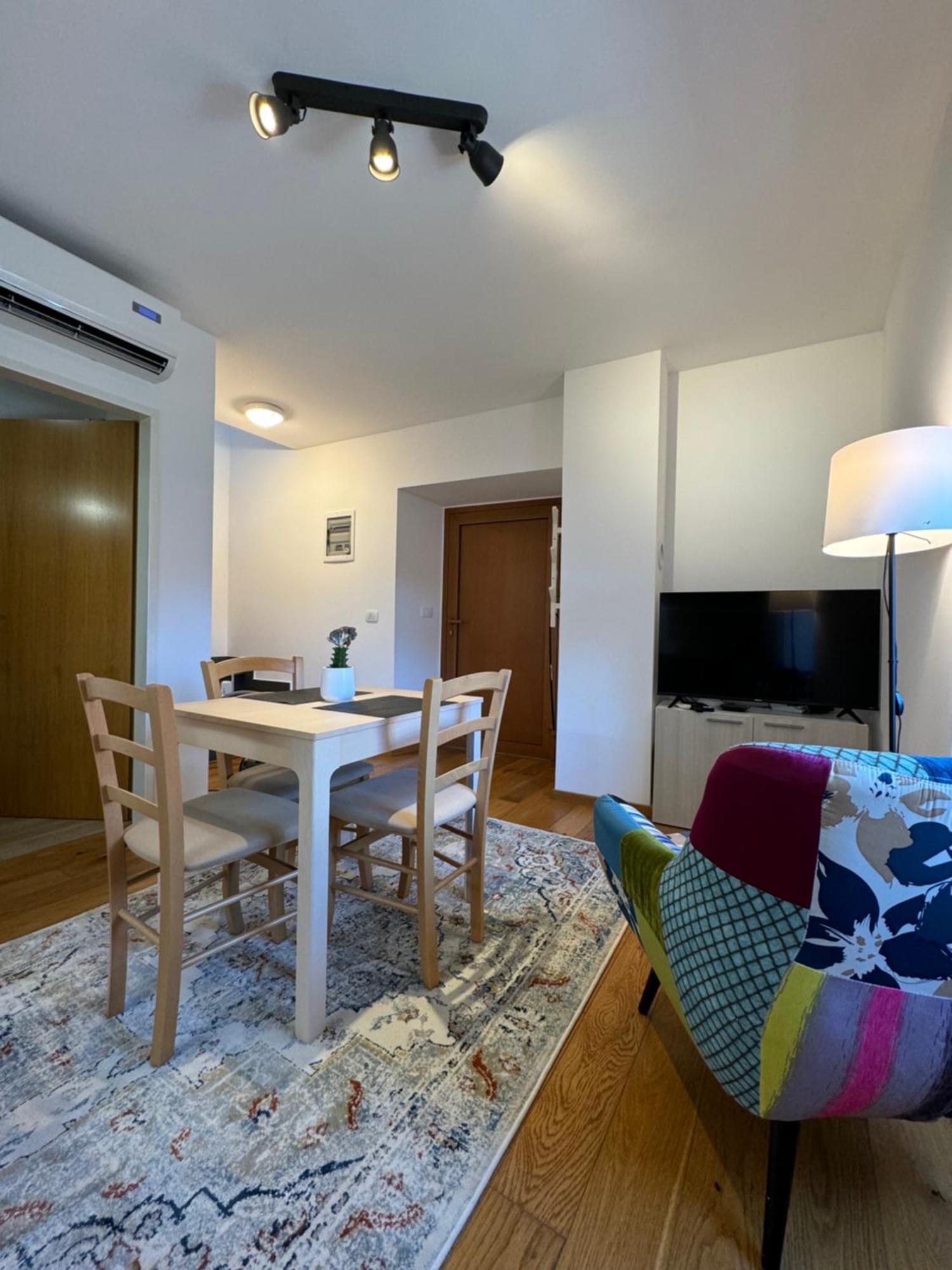 Santomas Apartments Šmarje Εξωτερικό φωτογραφία