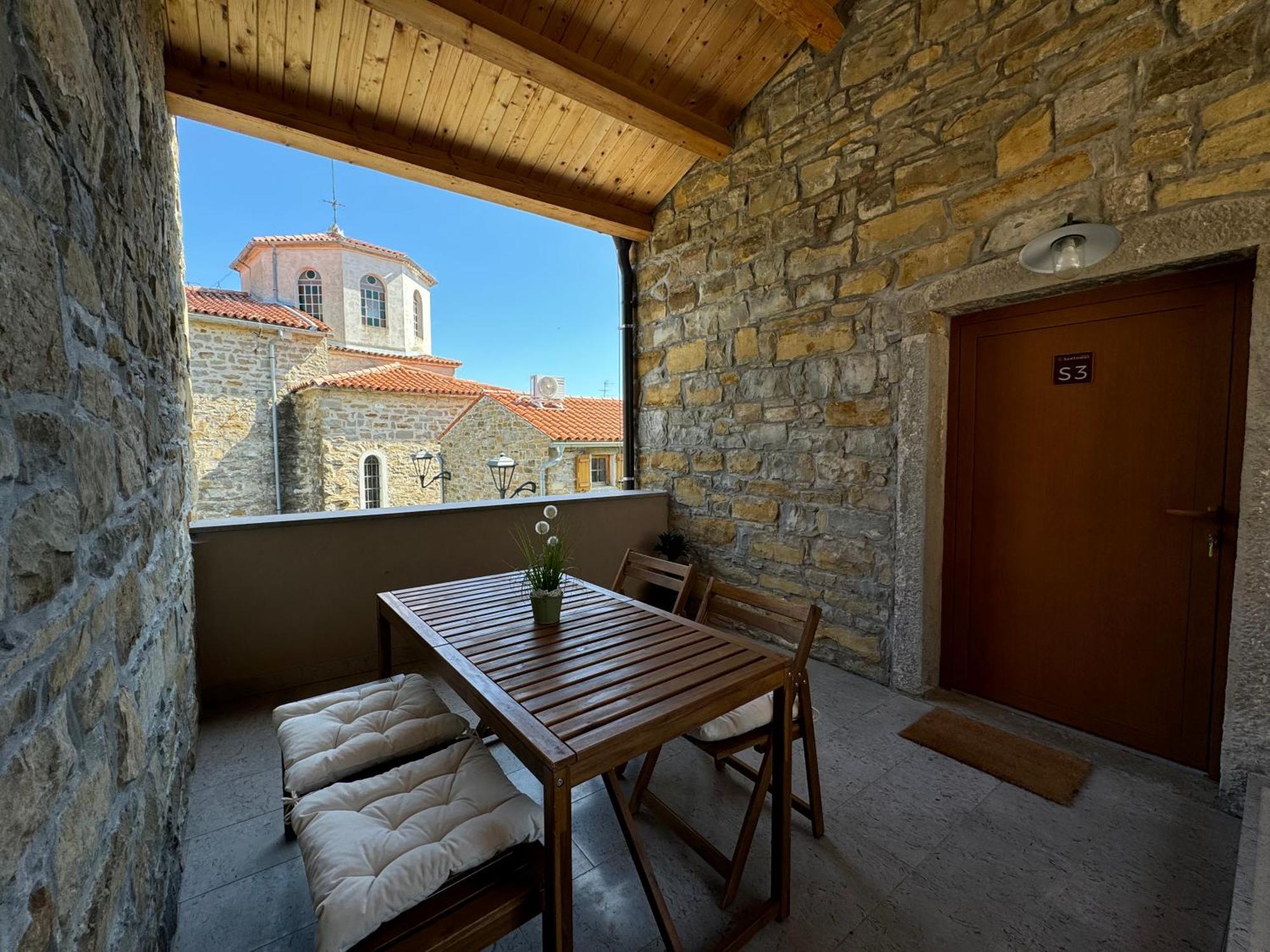 Santomas Apartments Šmarje Εξωτερικό φωτογραφία